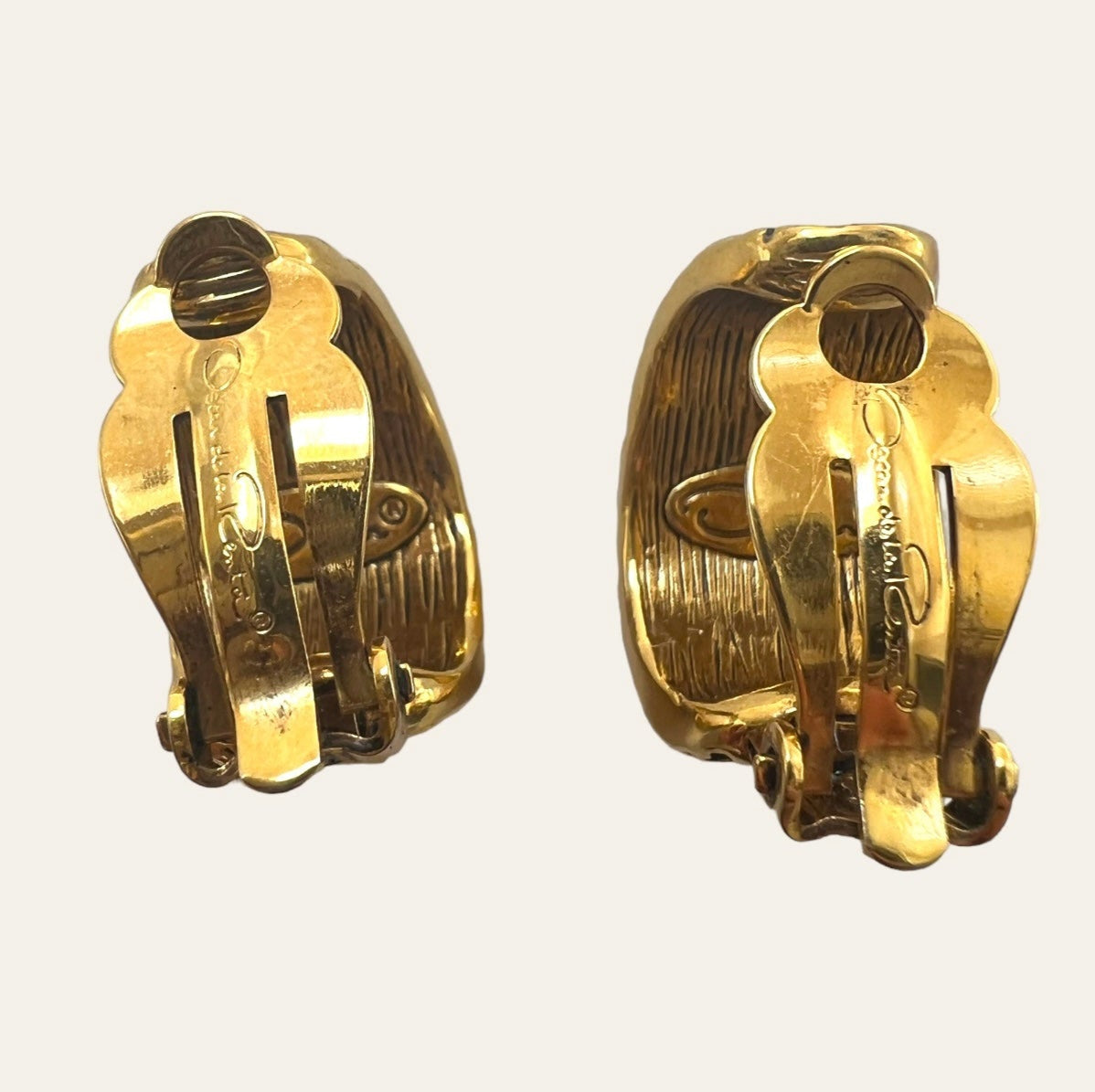 Oscar De La Renta Gold Tone Hoop Clip On Earrings