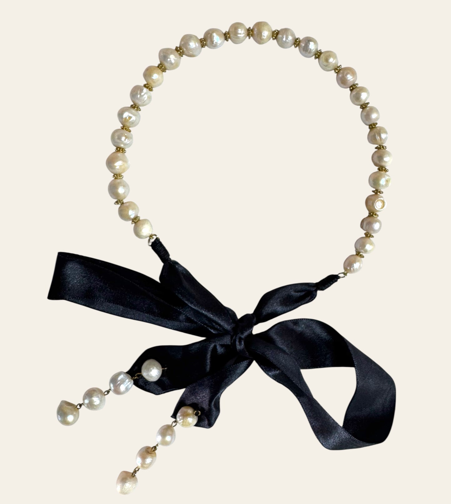 Ribbon Pearl Necklace