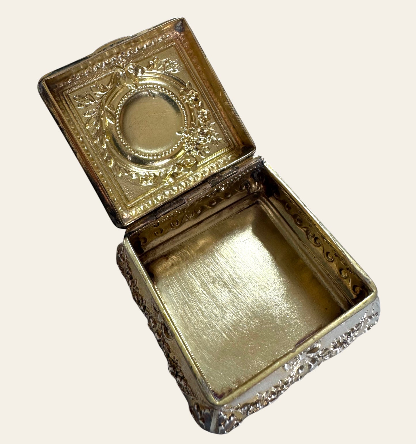 Antique French Silver Jewelry Box with Bow and Laurel Details – Rococo Revival, c.1900