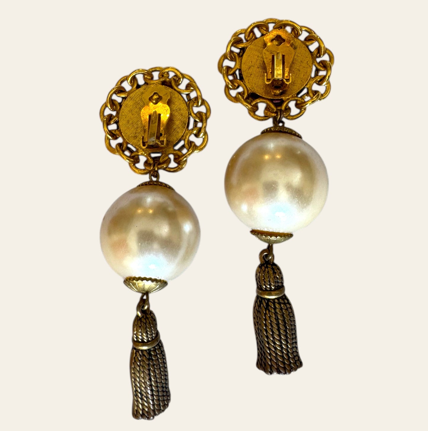 Massive Faux Pearl Tassel Clip On Earrings