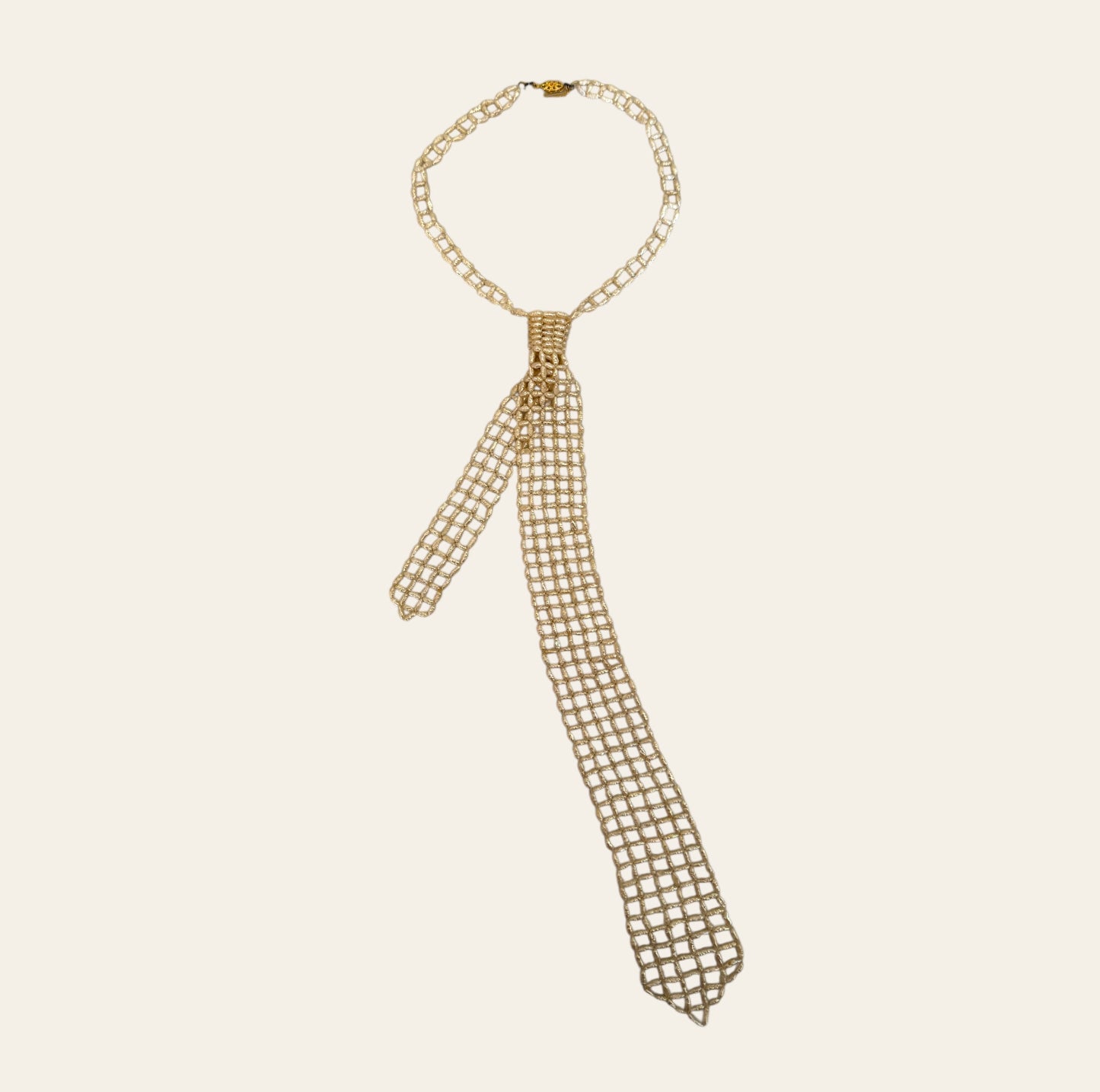 Pearl Tie