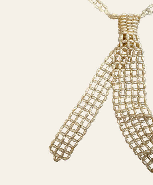 Pearl Tie