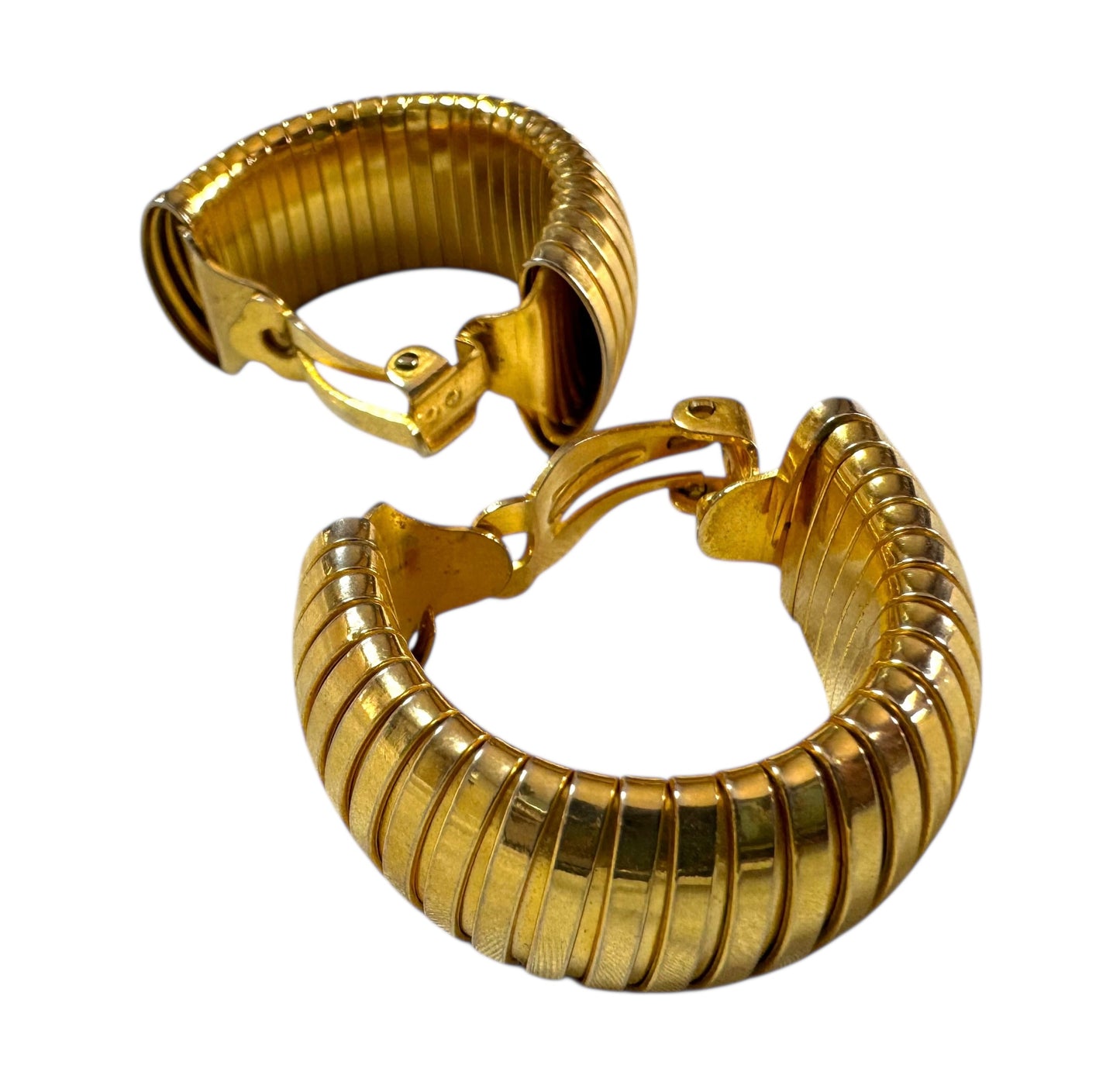 Vintage Large Ribbed Gold Tone Chunky Hoop Clip On Earrings