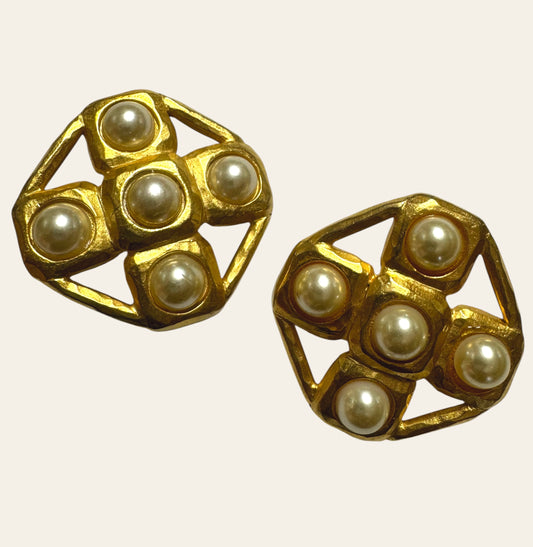 1980s Architectural Pearl Cross Clip On Earrings