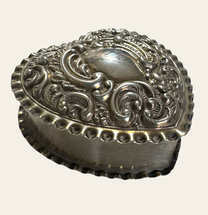 Victorian Sterling Silver Heart Box — Adie & Lovekin Ltd, Birmingham 1899