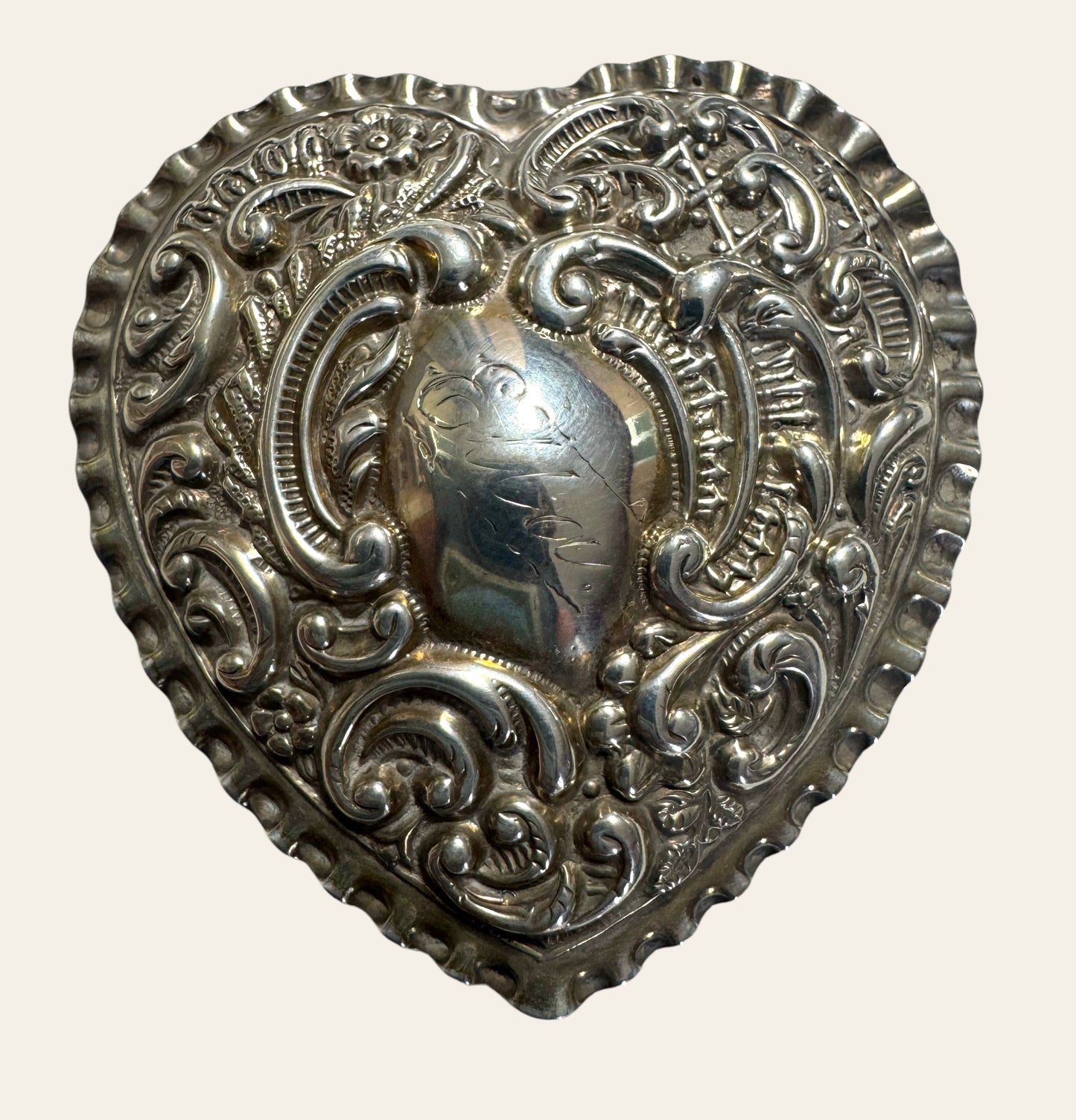 Victorian Sterling Silver Heart Box — Adie & Lovekin Ltd, Birmingham 1899