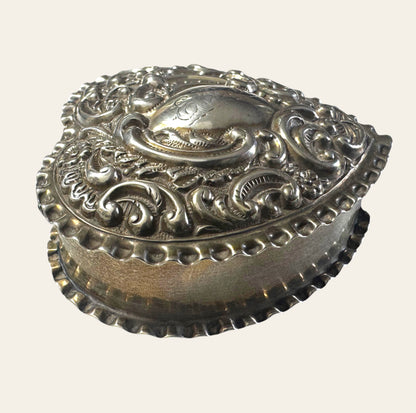 Victorian Sterling Silver Heart Box — Adie & Lovekin Ltd, Birmingham 1899