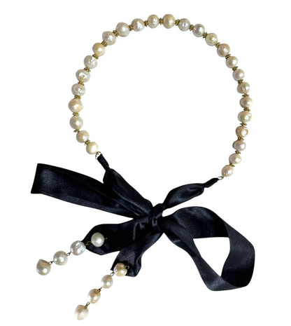 Ribbon Pearl Necklace