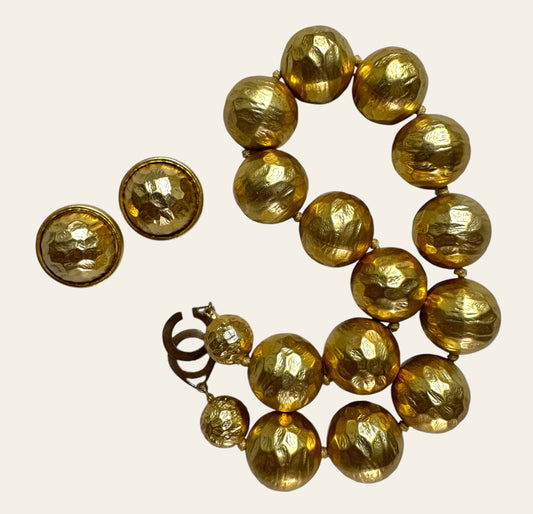 Les Bernard Hammered Gold Tone Necklace And Earrings Set