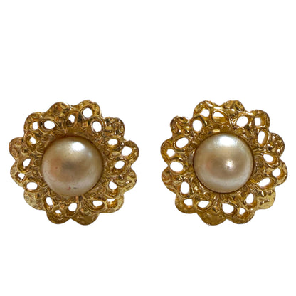 1980's Flower Clip On Earrings
