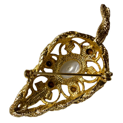 Moushe Shaped Faux Pearl Brooch