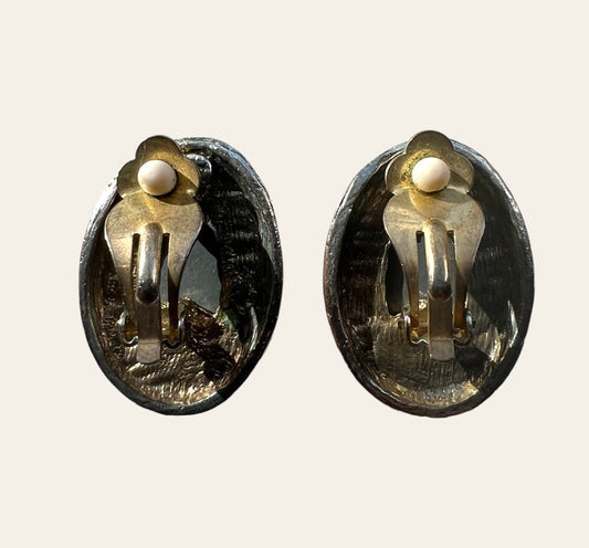 Oval Shaped Brown Crystals Clip On Earrings