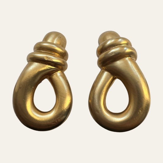 LES BERNARD Gold Tone Chunky Clip On Earrings